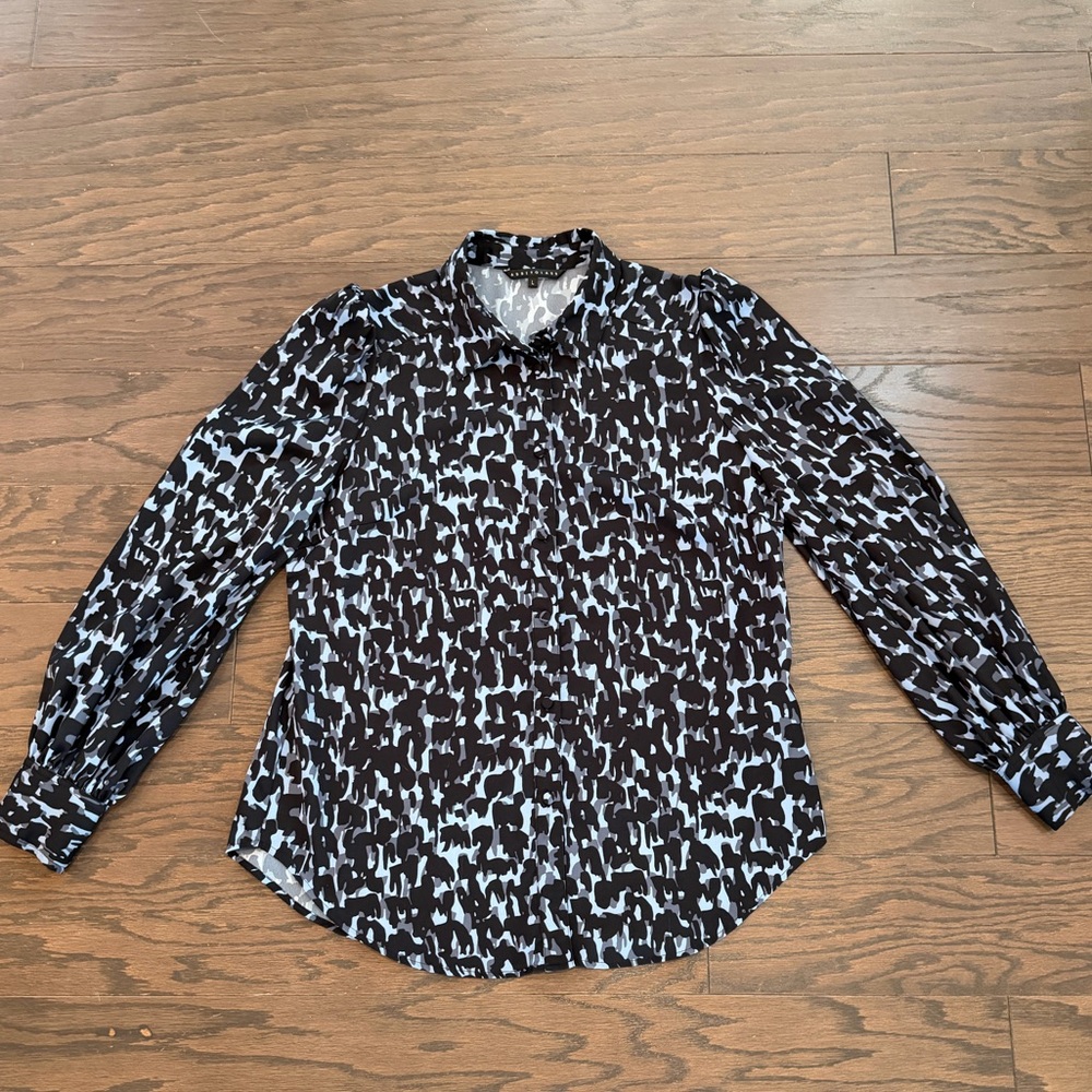 Abbey Glass Blouse Size Large